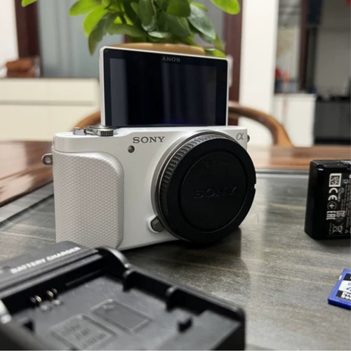 Sony nex 16mp aps c - 16mp, aps-c
